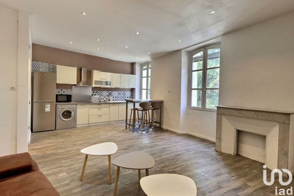 Achat appartement à vendre 2 pièces 44 m² - Saint-Maximin-la-Sainte-Baume