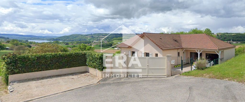 Achat maison à vendre 5 chambres 175 m² - Montferrat