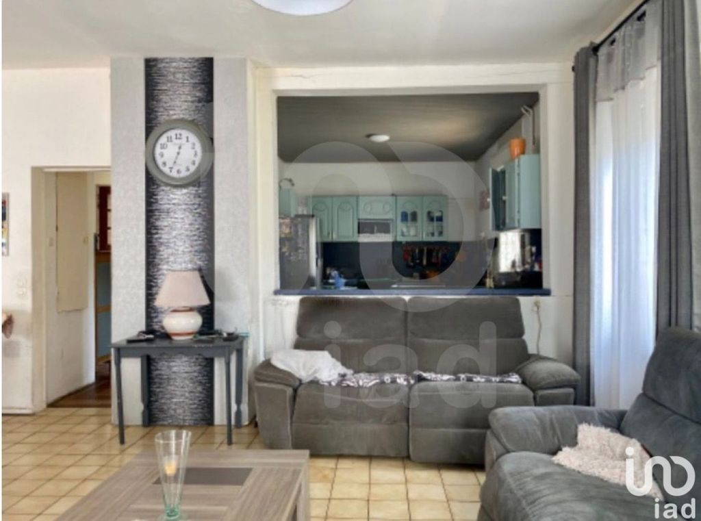 Achat maison à vendre 5 chambres 167 m² - Villers-Faucon