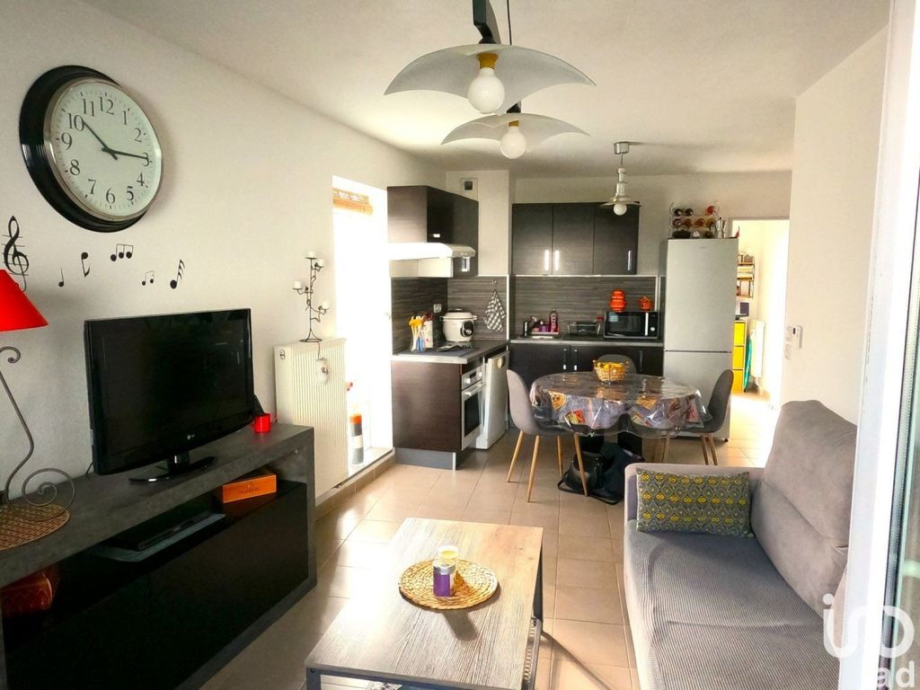Achat appartement à vendre 3 pièces 53 m² - Marseille 15ème arrondissement
