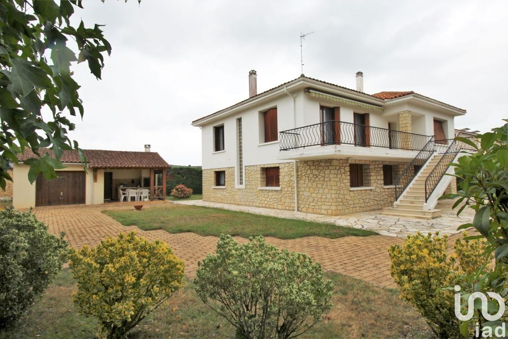 Achat maison à vendre 5 chambres 174 m² - Bergerac