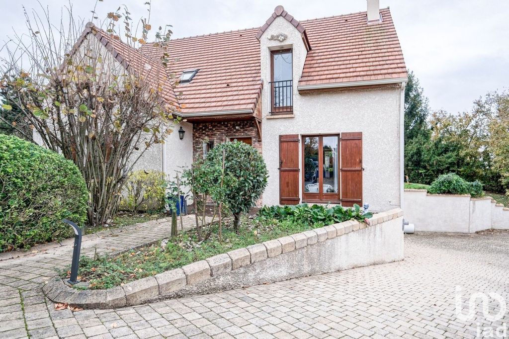 Achat maison à vendre 4 chambres 143 m² - Mareuil-lès-Meaux