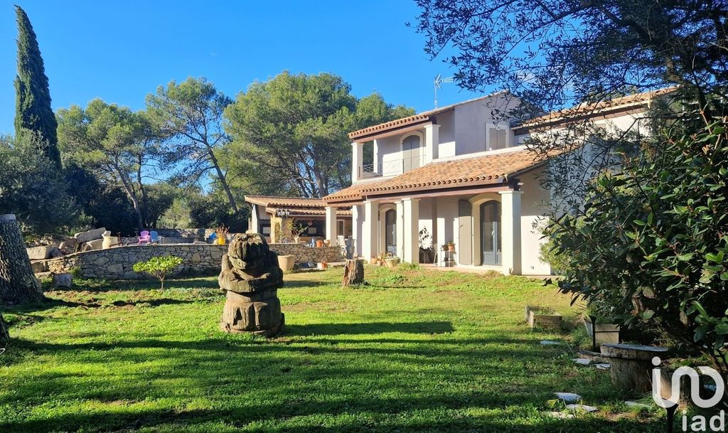 Achat maison à vendre 4 chambres 286 m² - Nîmes