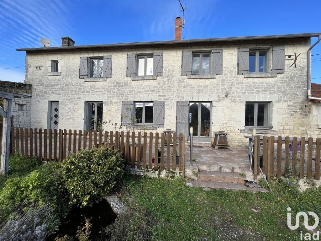 Achat maison à vendre 4 chambres 125 m² - Usseau