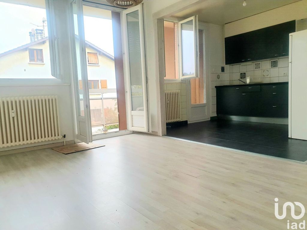 Achat appartement à vendre 2 pièces 44 m² - Ville-la-Grand