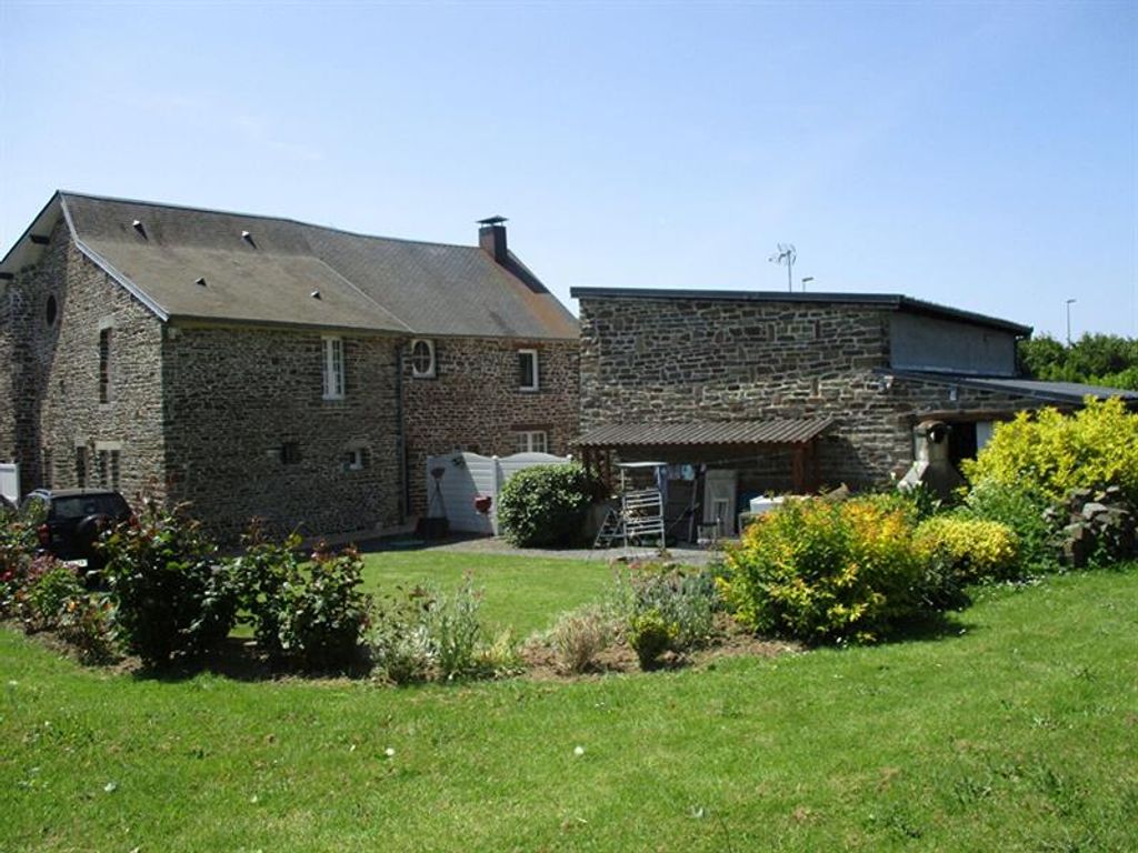 Achat maison à vendre 3 chambres 207 m² - Saint-Sauveur-la-Pommeraye