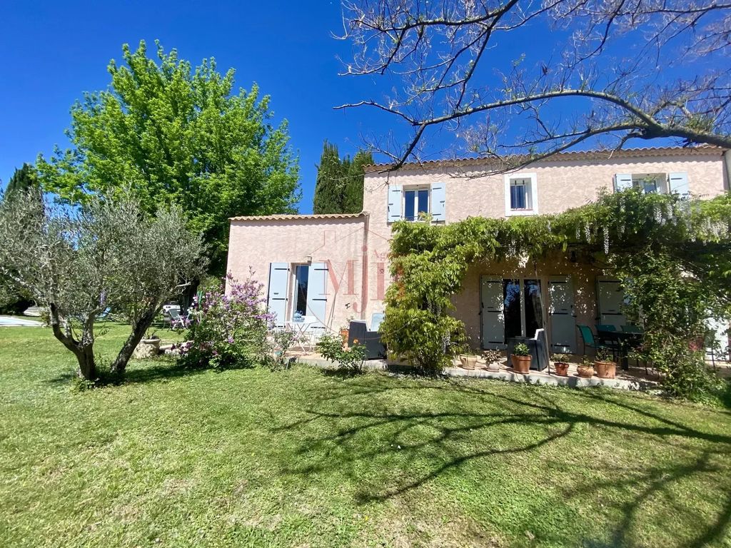 Achat maison à vendre 5 chambres 140 m² - Aix-en-Provence