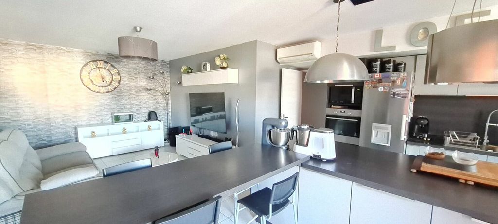 Achat appartement à vendre 3 pièces 80 m² - La Seyne-sur-Mer