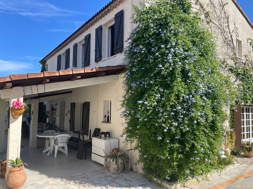 Achat maison à vendre 6 chambres 180 m² - La Seyne-sur-Mer
