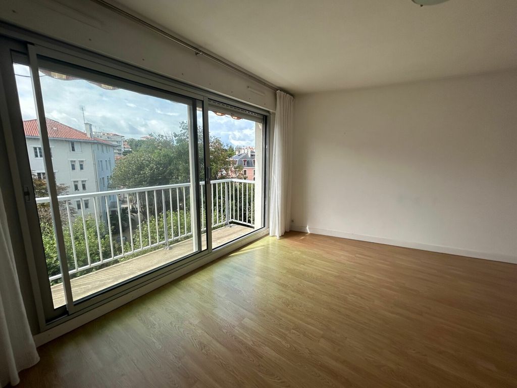 Achat appartement à vendre 3 pièces 65 m² - Biarritz
