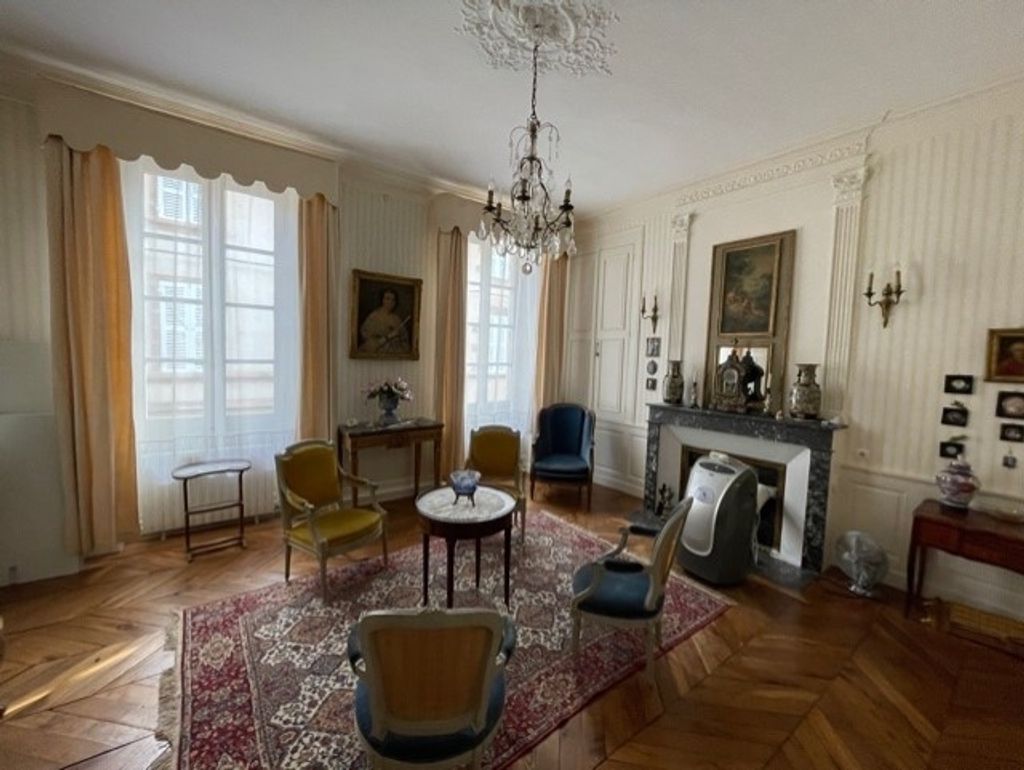 Achat maison à vendre 4 chambres 264 m² - Moulins