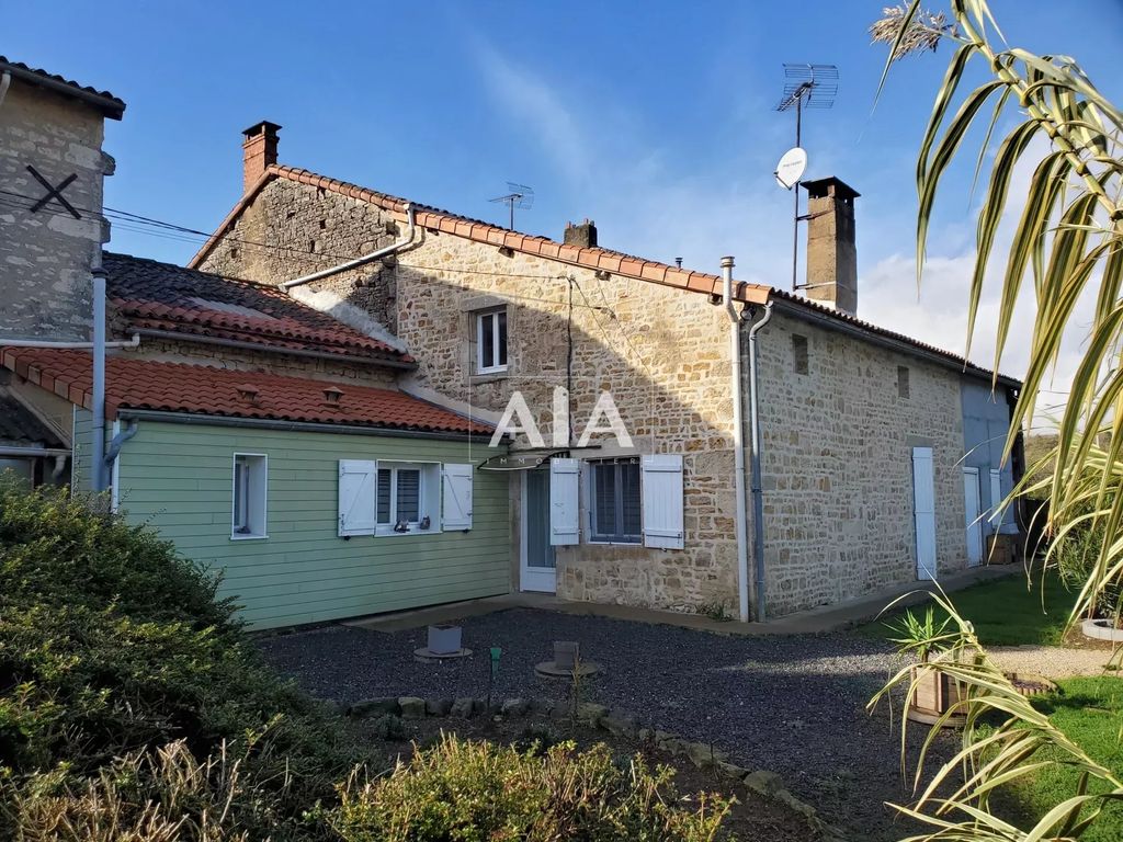 Achat maison à vendre 2 chambres 62 m² - Les Adjots