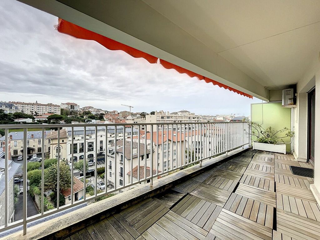 Achat appartement à vendre 4 pièces 84 m² - Biarritz
