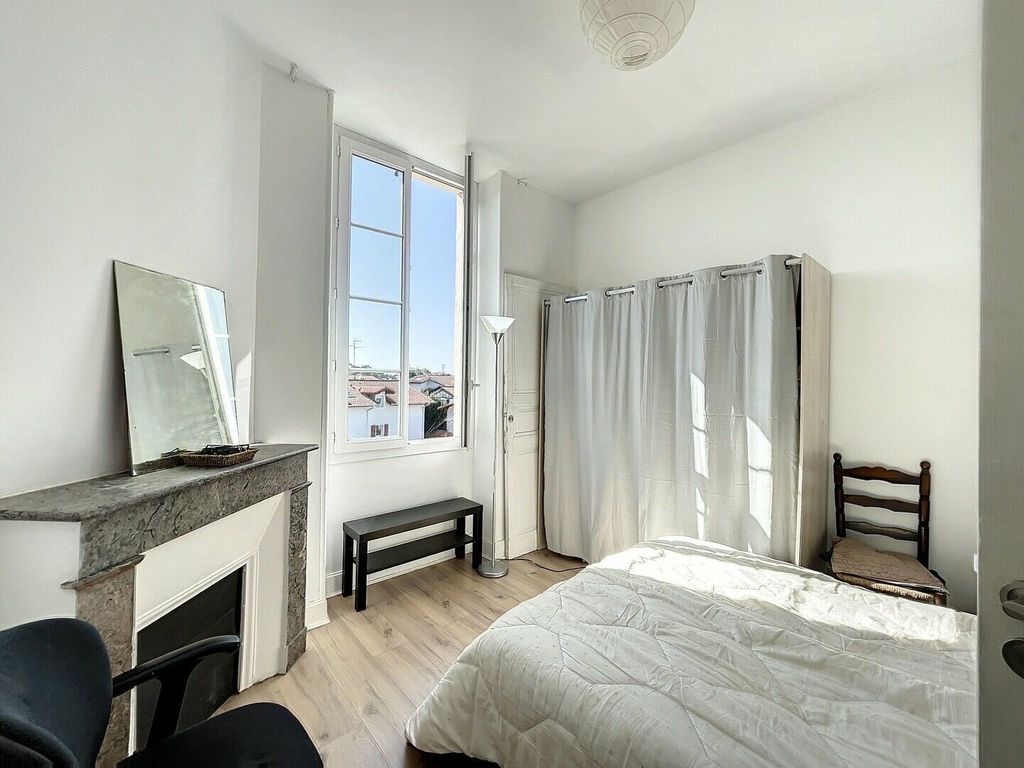 Achat appartement à vendre 5 pièces 108 m² - Biarritz