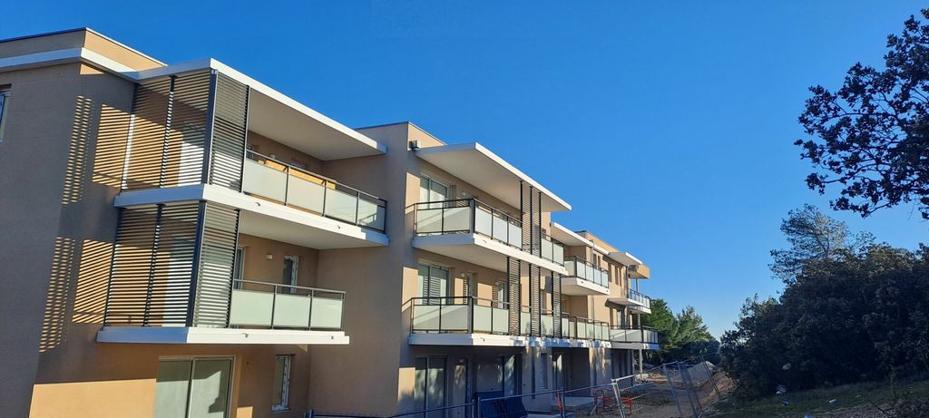 Achat appartement à vendre 4 pièces 79 m² - Villeneuve-lès-Avignon