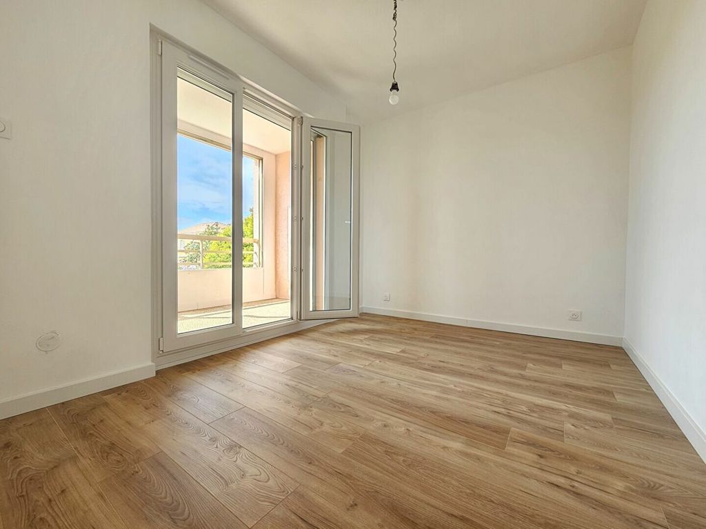 Achat appartement à vendre 3 pièces 62 m² - Sanary-sur-Mer
