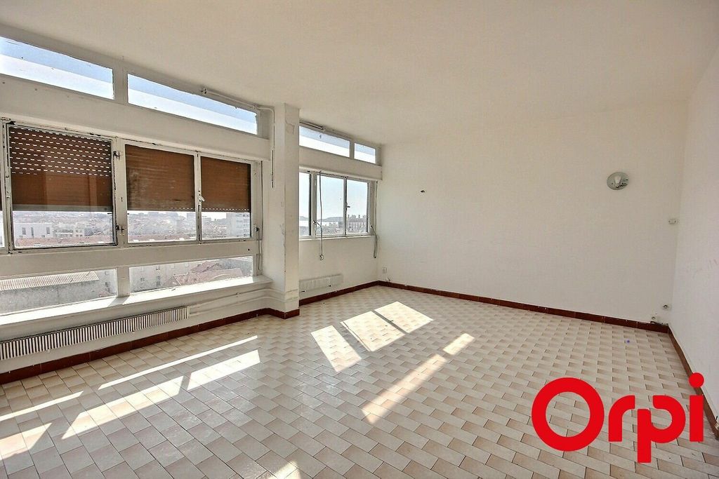 Achat appartement à vendre 2 pièces 55 m² - Marseille 3ème arrondissement