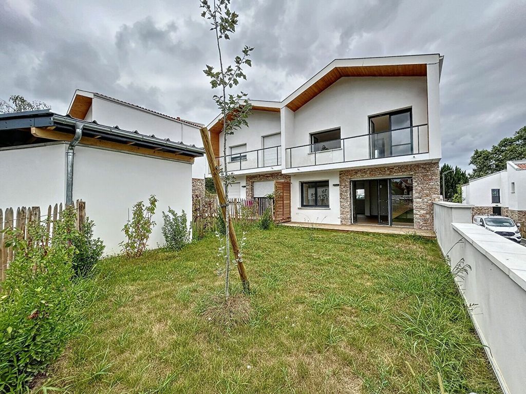 Achat maison à vendre 3 chambres 77 m² - Bayonne