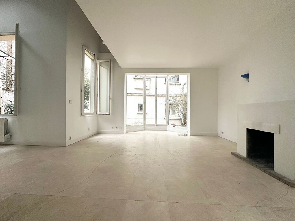 Achat maison à vendre 3 chambres 132 m² - Paris 18ème arrondissement