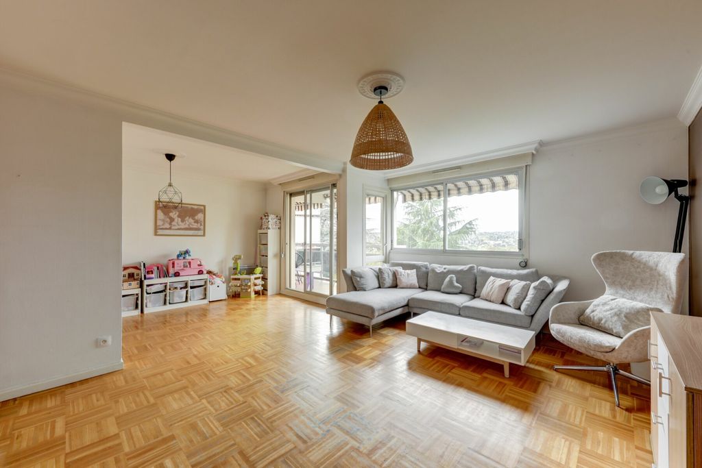 Achat appartement à vendre 4 pièces 107 m² - Caluire-et-Cuire