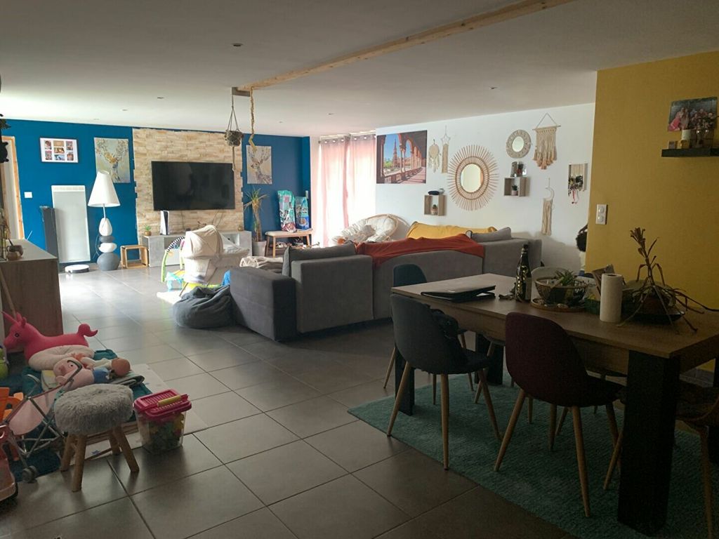 Achat maison à vendre 3 chambres 185 m² - Ceaux-en-Loudun