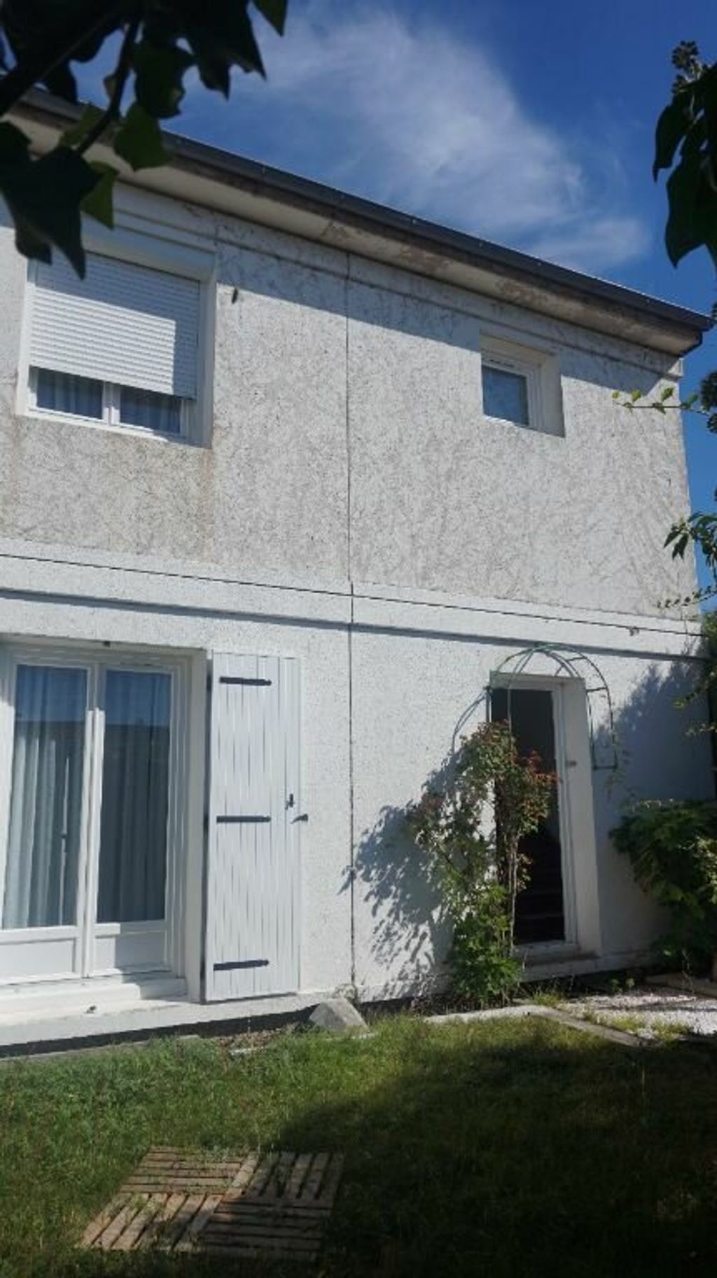 Achat maison à vendre 3 chambres 102 m² - Nogent-sur-Vernisson