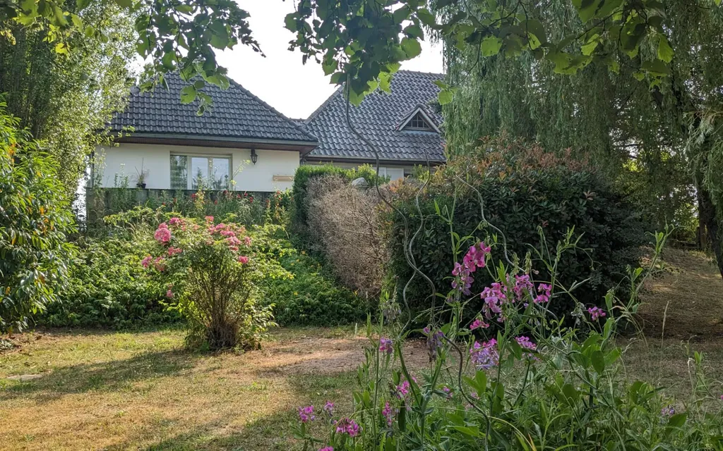 Achat maison à vendre 6 chambres 228 m² - Noyers