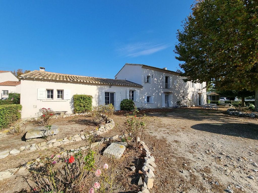 Achat maison à vendre 4 chambres 300 m² - Arles