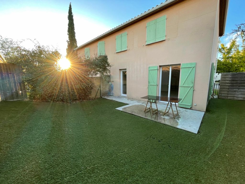 Achat maison à vendre 3 chambres 85 m² - Morières-lès-Avignon