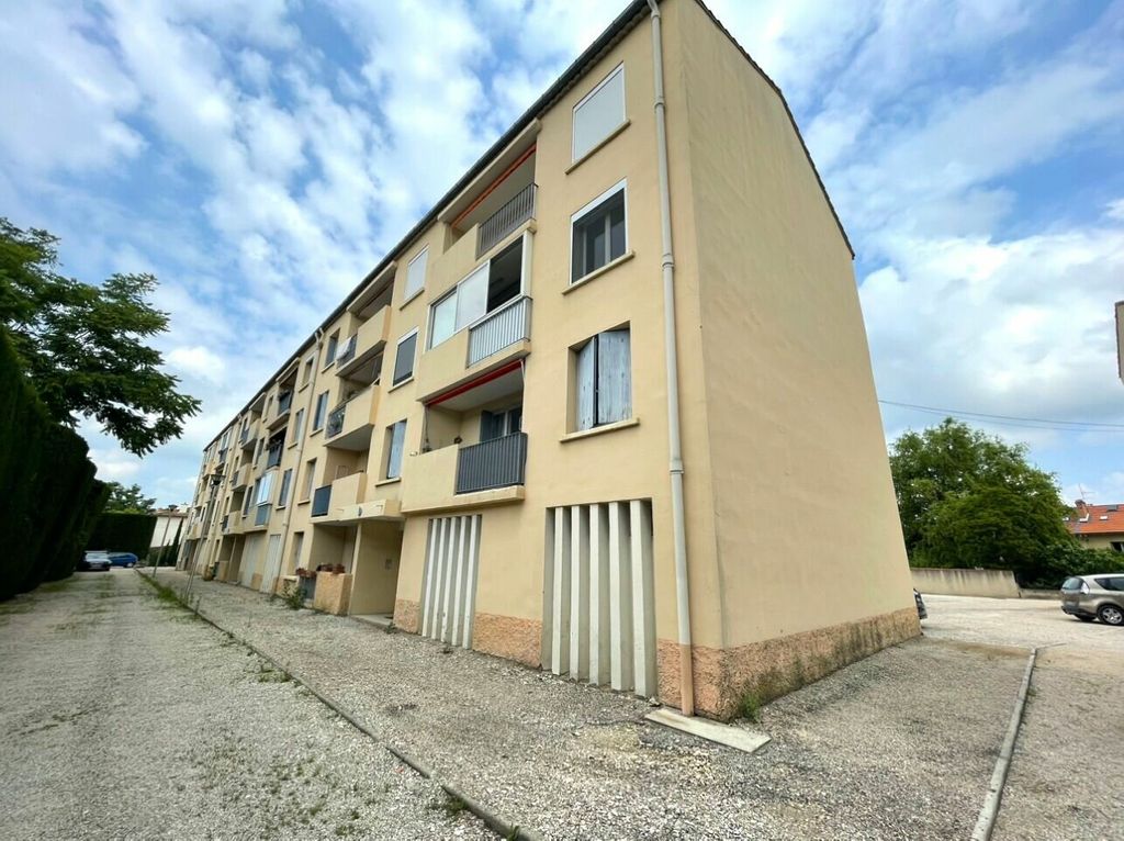 Achat appartement à vendre 2 pièces 63 m² - Carpentras