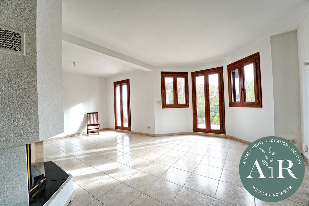 Achat maison à vendre 3 chambres 115 m² - Entzheim