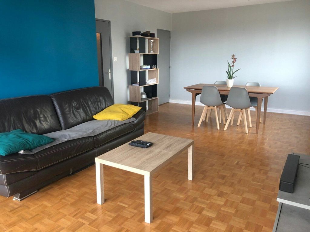 Achat appartement à vendre 4 pièces 73 m² - Saint-Genis-Laval