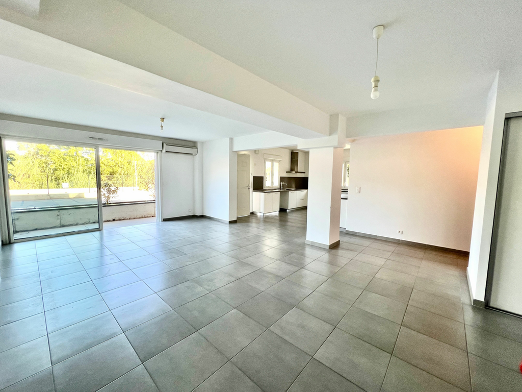 Achat appartement à vendre 4 pièces 116 m² - Biguglia