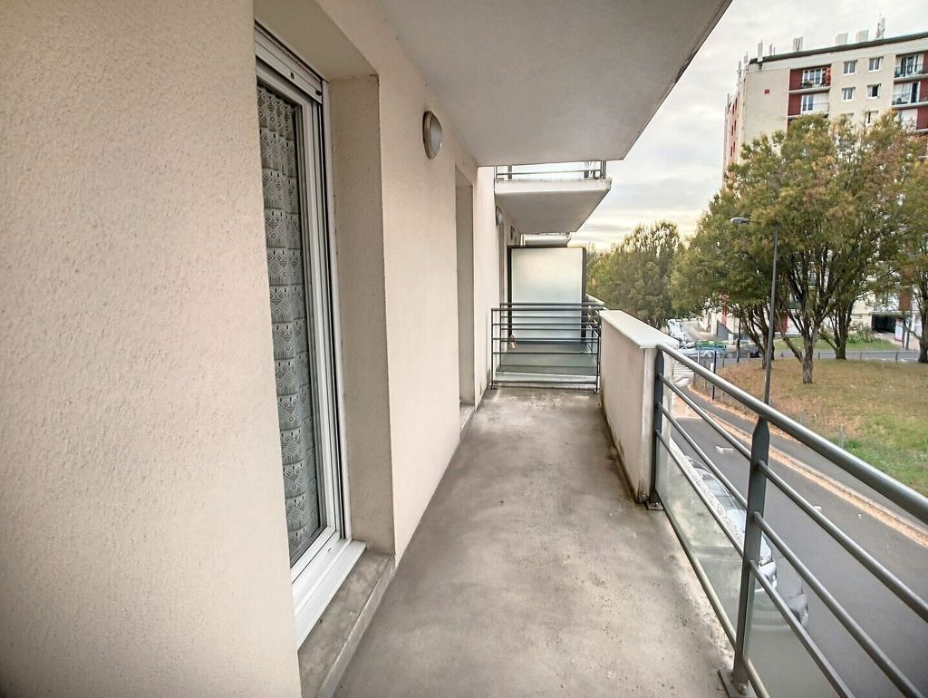 Achat appartement à vendre 4 pièces 81 m² - Joué-lès-Tours