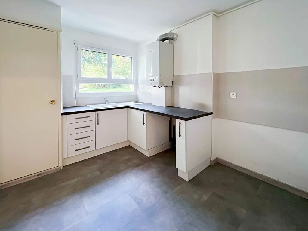 Achat appartement à vendre 4 pièces 70 m² - Saint-Jean-de-la-Ruelle