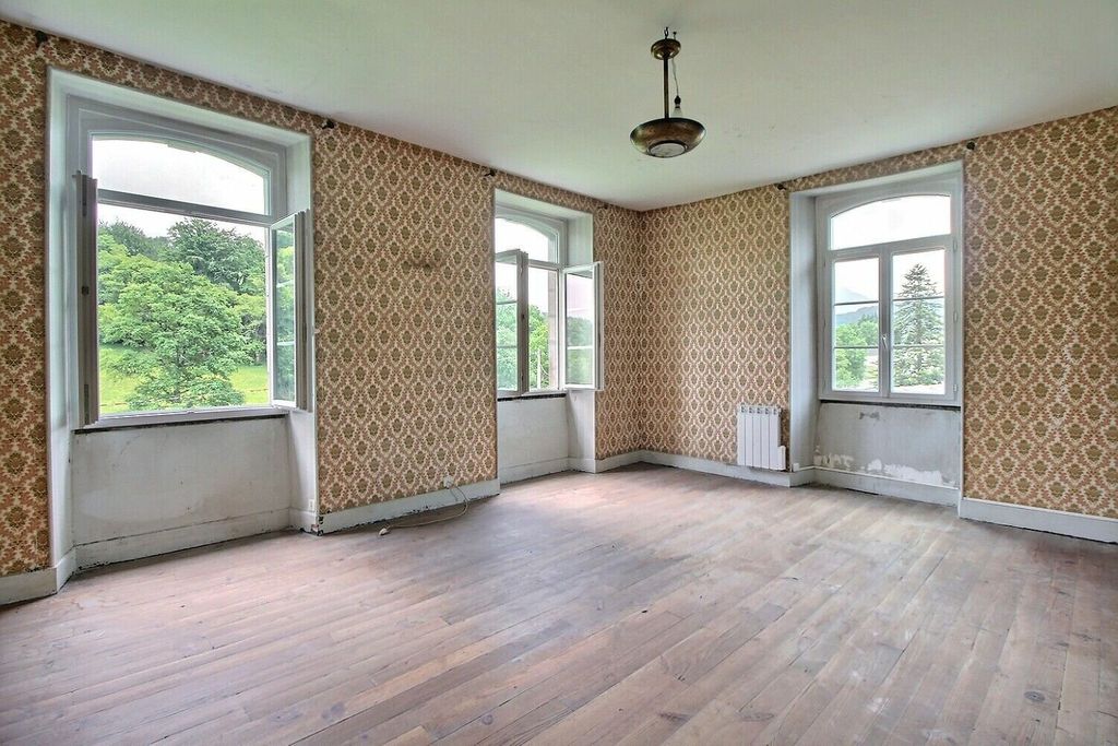 Achat maison à vendre 5 chambres 208 m² - Bescat