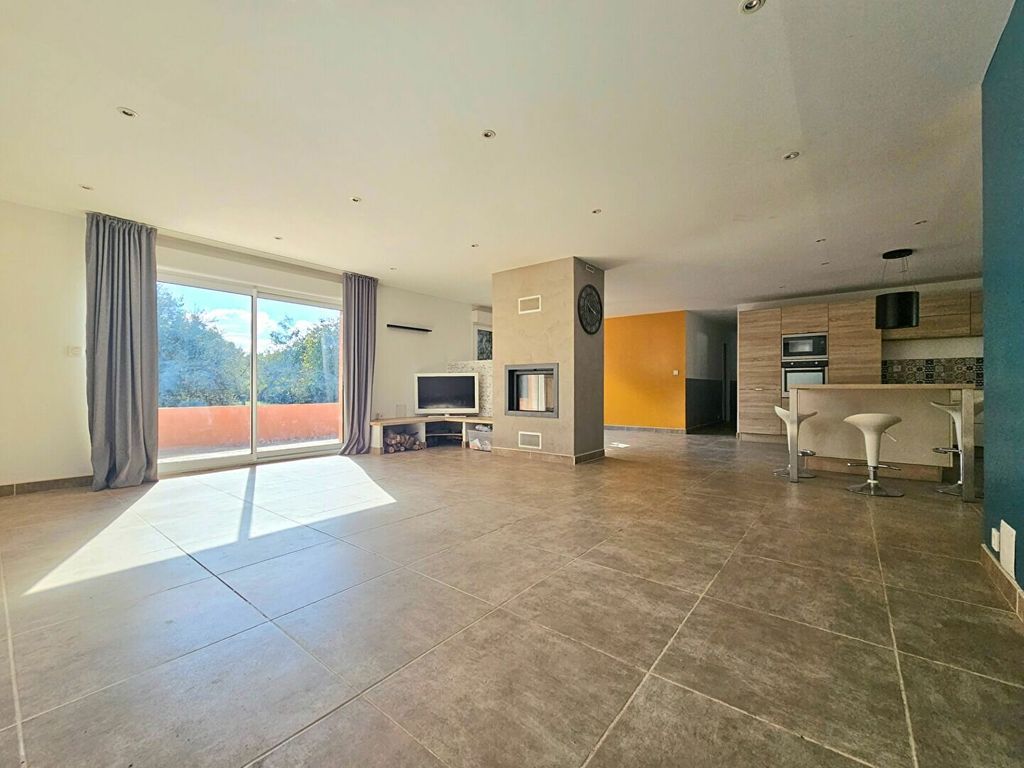 Achat maison à vendre 3 chambres 115 m² - Salon-de-Provence