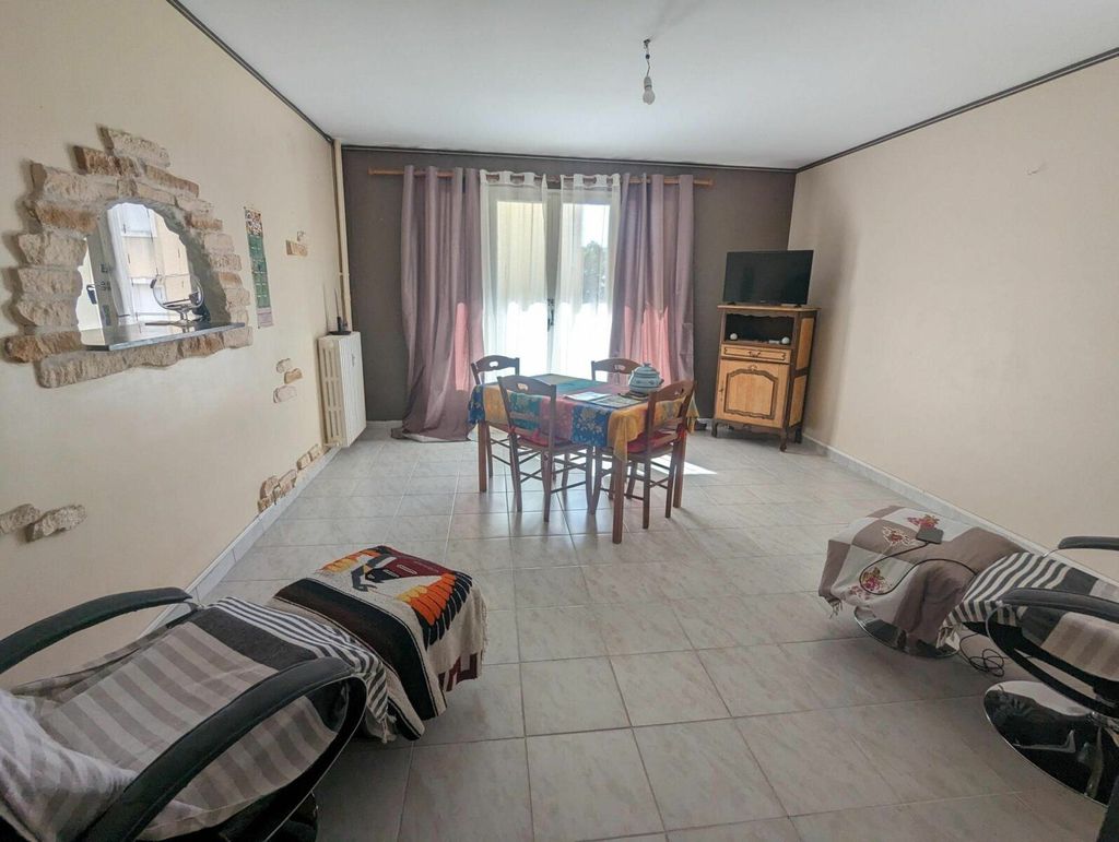 Achat appartement à vendre 3 pièces 74 m² - Toulon