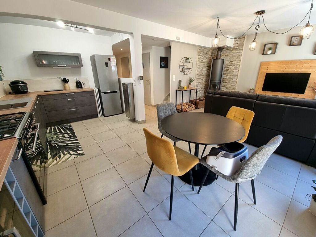 Achat maison à vendre 3 chambres 90 m² - Salon-de-Provence