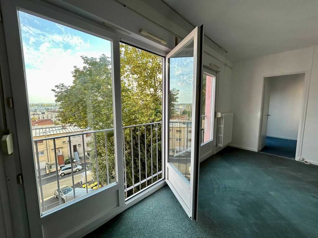 Achat appartement à vendre 4 pièces 75 m² - Saint-Max