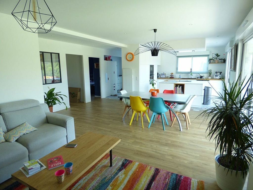 Achat appartement à vendre 3 pièces 139 m² - Villefranque