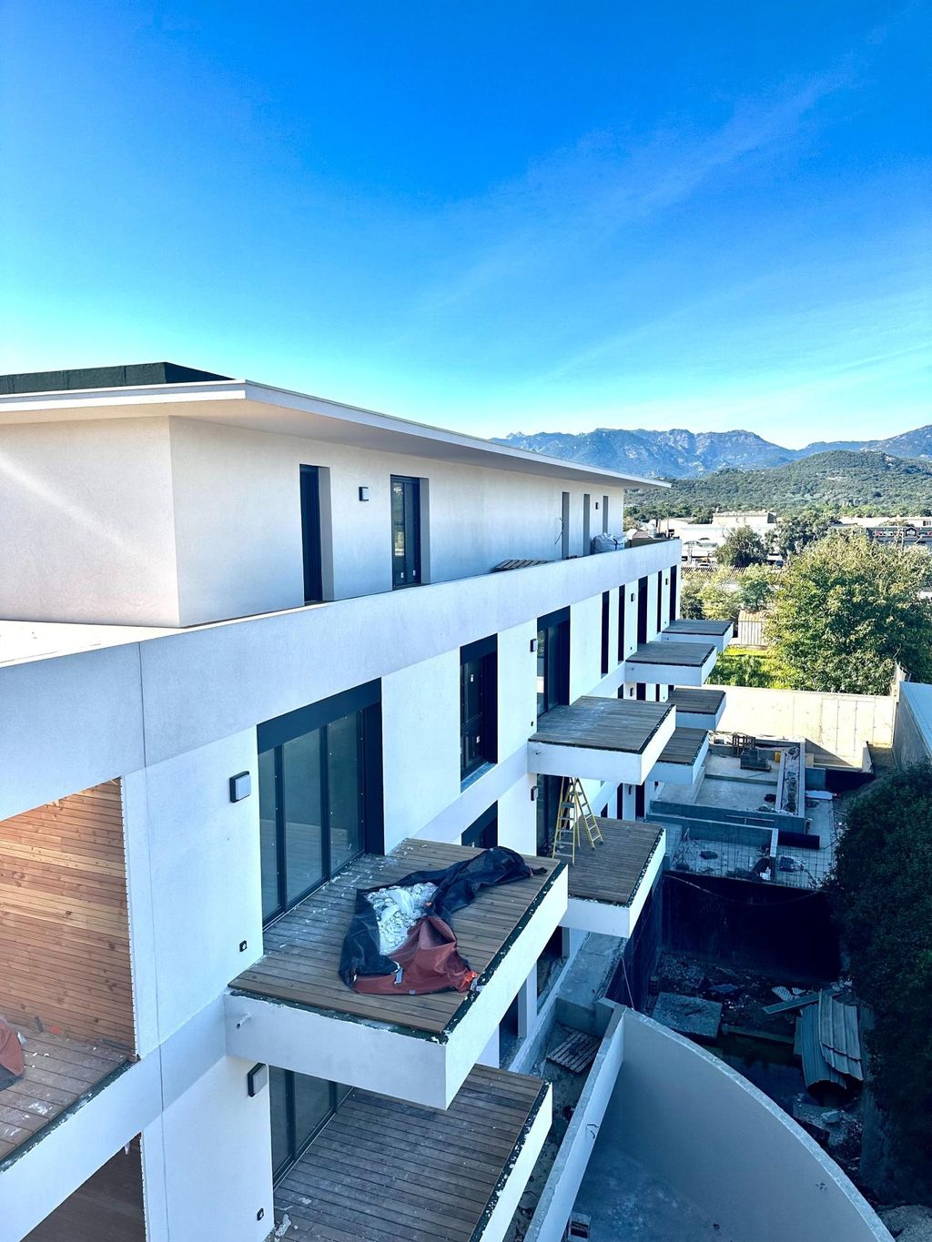 Achat appartement à vendre 3 pièces 61 m² - Porto-Vecchio