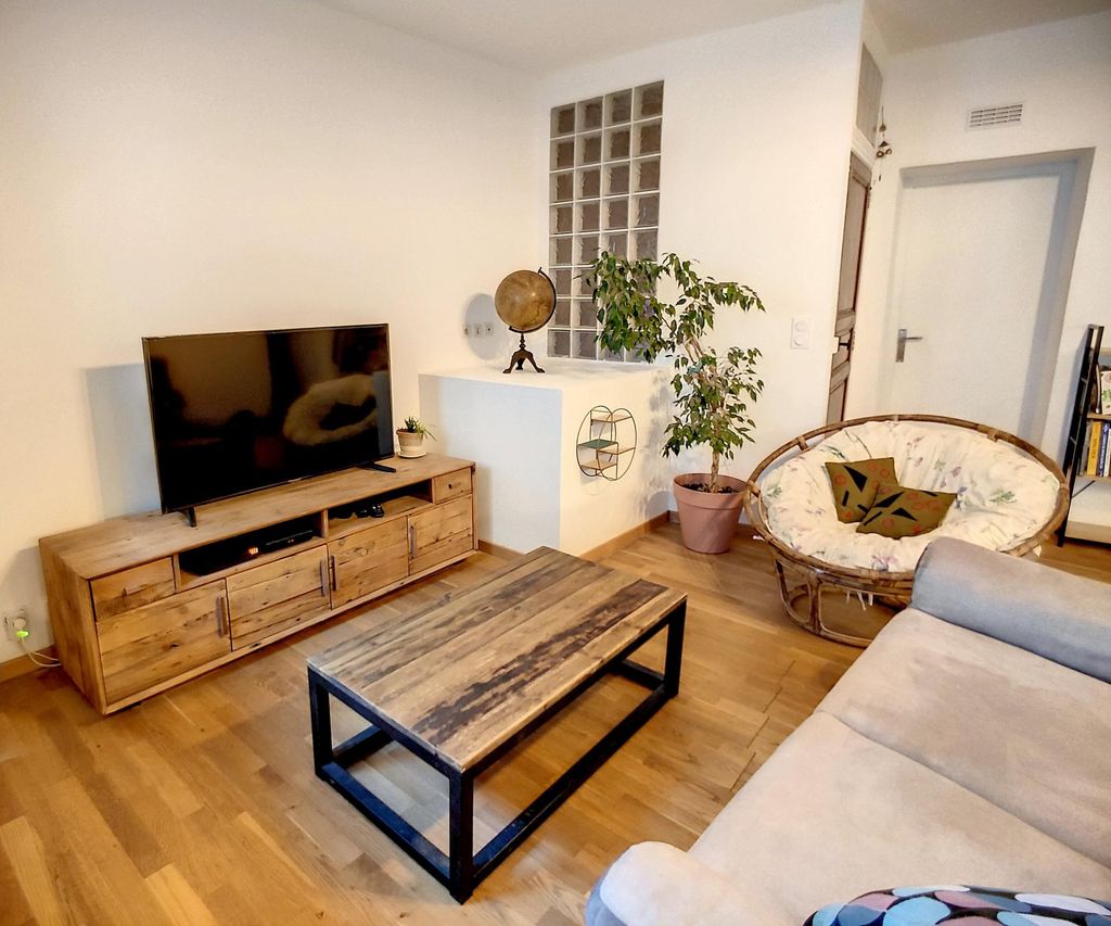 Achat maison à vendre 3 chambres 117 m² - Loupian