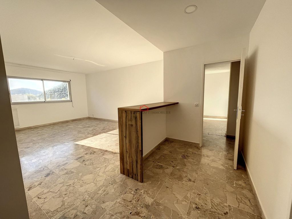 Achat appartement à vendre 3 pièces 88 m² - Ajaccio
