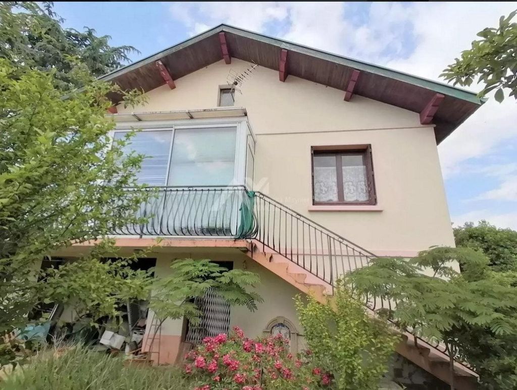 Achat maison à vendre 2 chambres 90 m² - Saint-Hilaire-du-Rosier