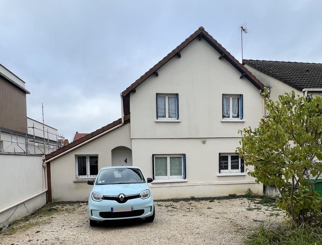 Achat maison à vendre 4 chambres 123 m² - Savigny-sur-Orge