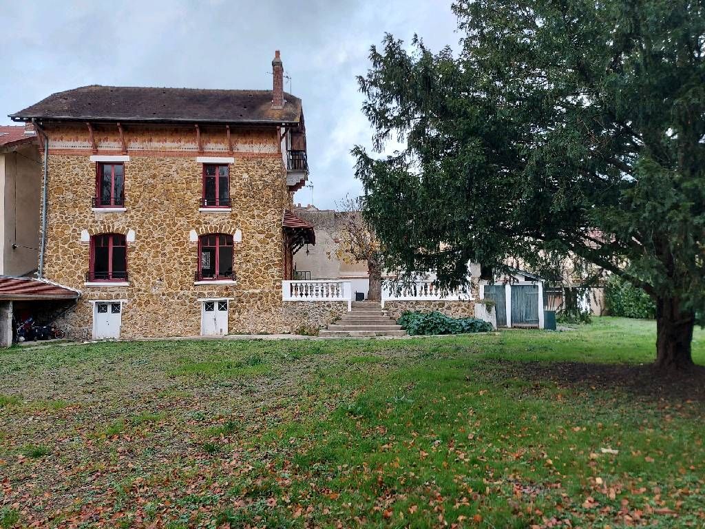 Achat maison à vendre 4 chambres 188 m² - Couilly-Pont-aux-Dames