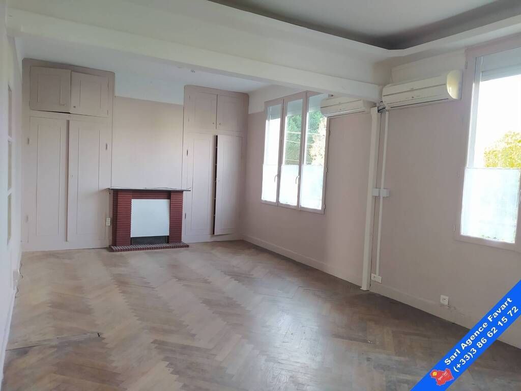 Achat maison à vendre 3 chambres 143 m² - Joigny