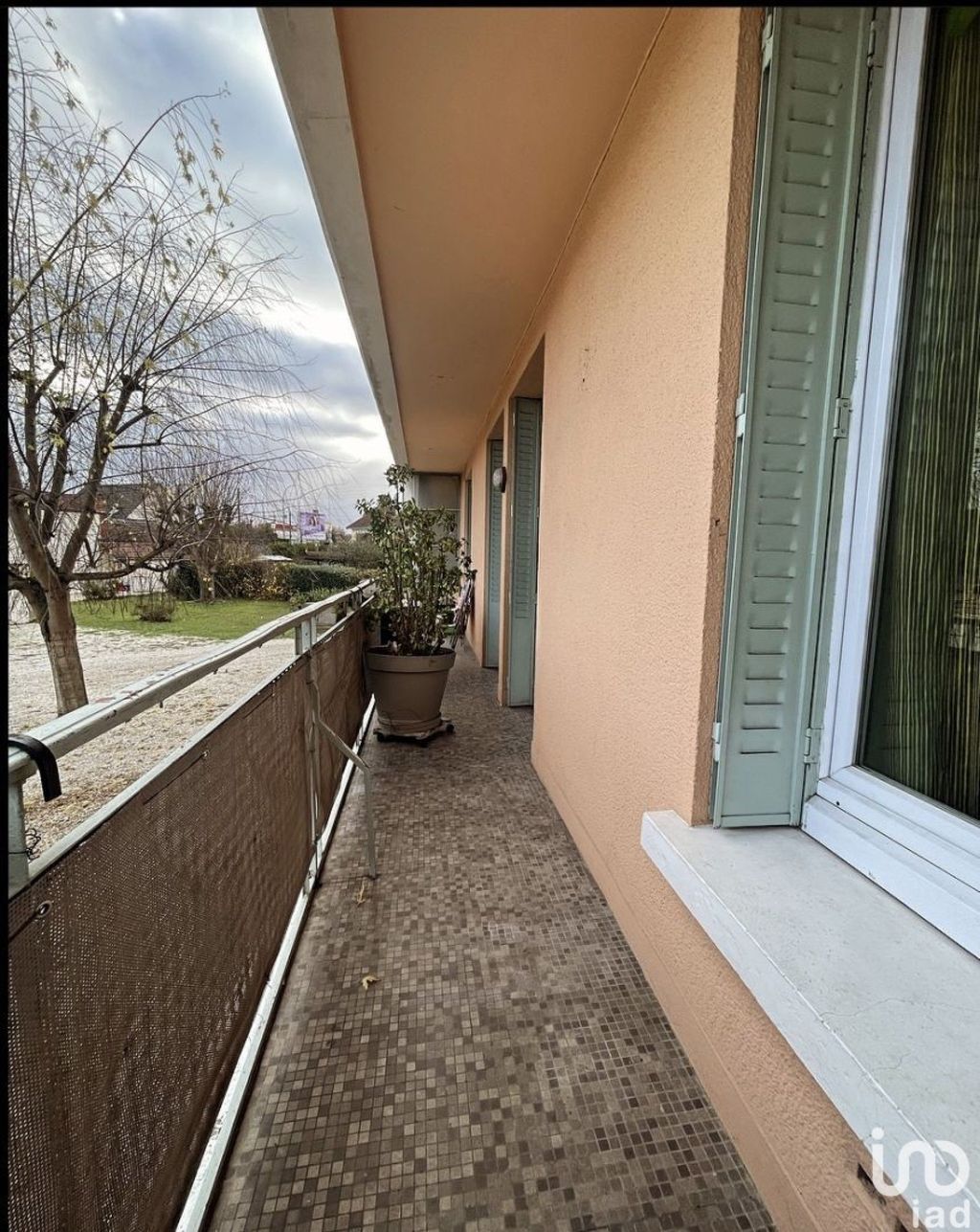 Achat appartement à vendre 4 pièces 65 m² - Saint-Julien-les-Villas