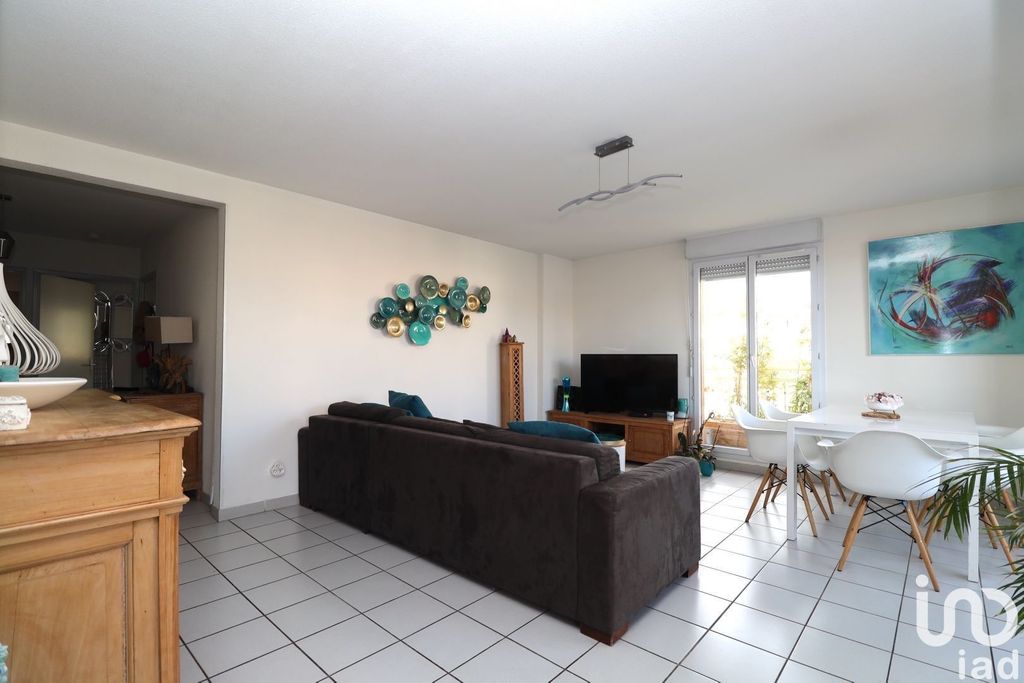 Achat appartement à vendre 3 pièces 76 m² - Saint-Estève